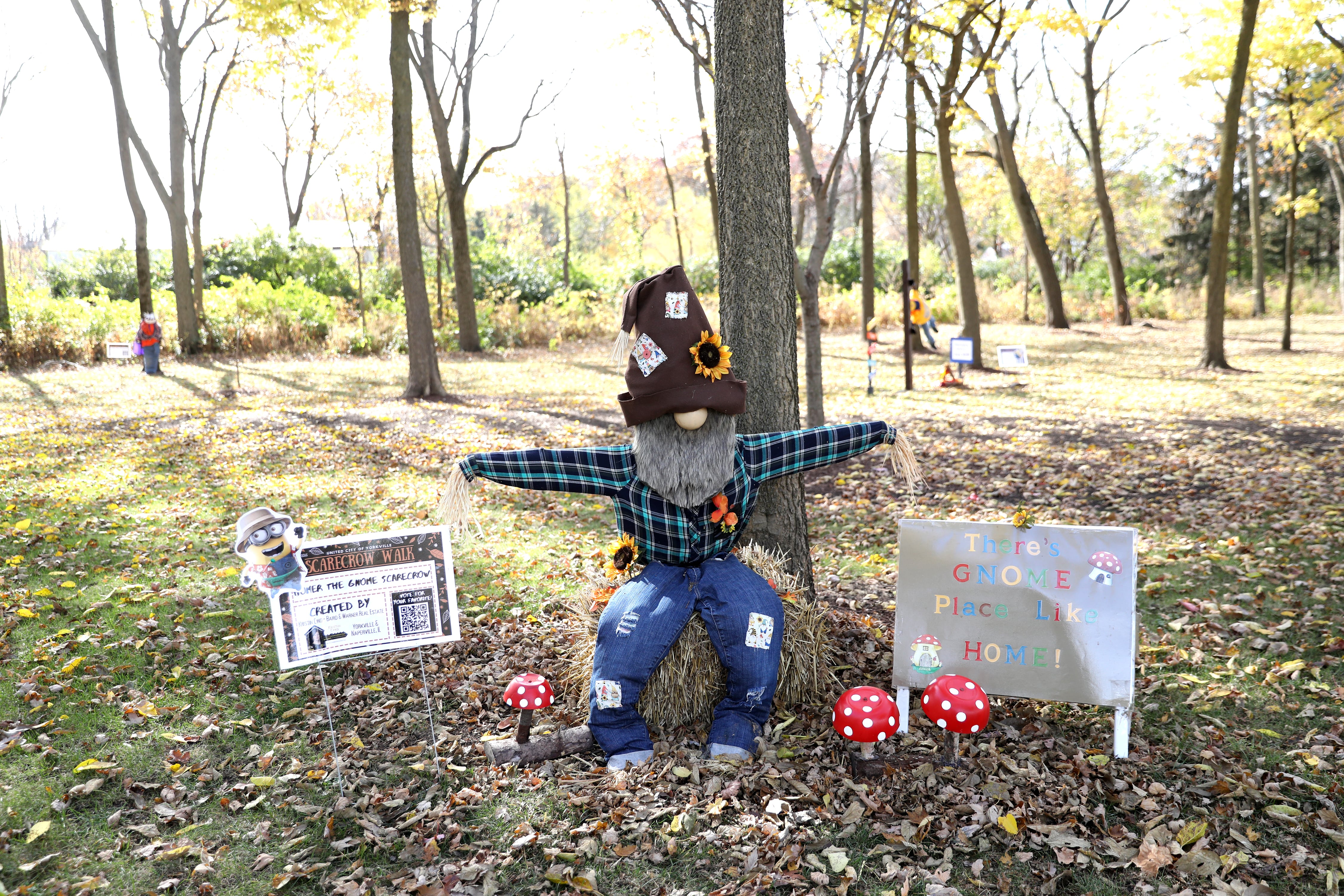 5 Things to Do: Halloween party at Suzy’s Bar & Grill, Scarecrow Walk & more this weekend in Kendall County — Elgin Arts news
