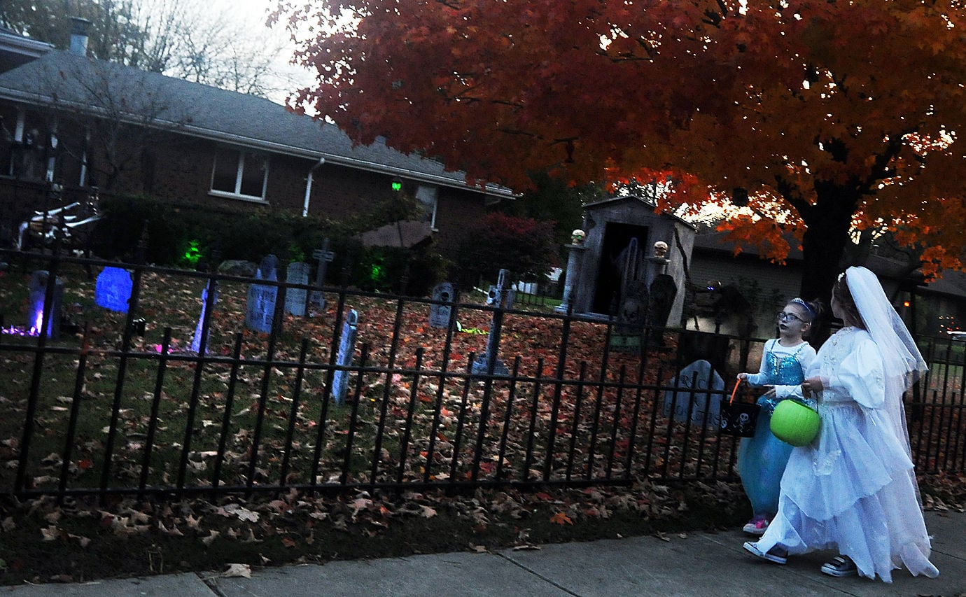 Halloween trick-or-treat times for Kendall County towns — Elgin Real Estate news