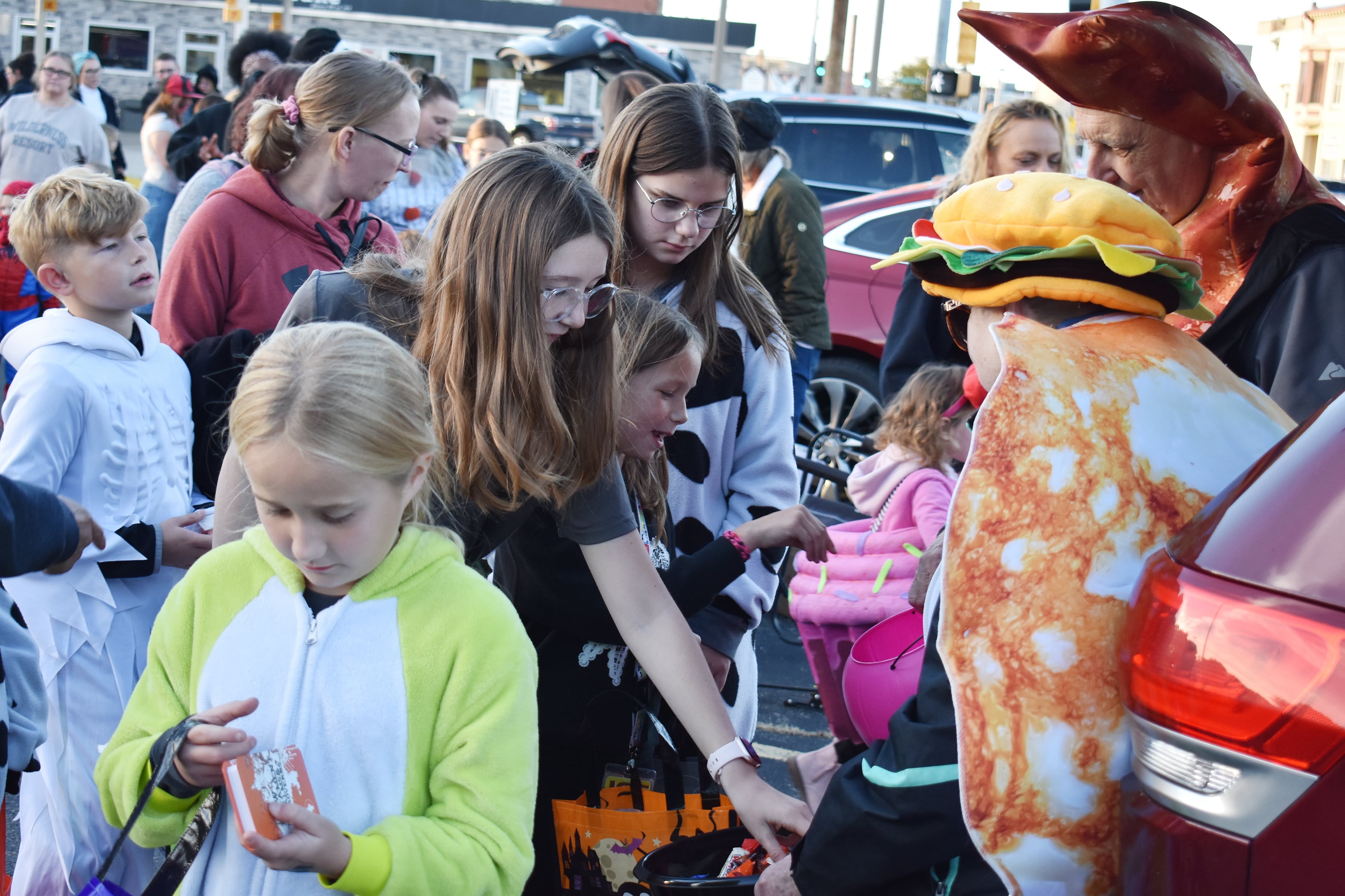 5 Things to Do: Biz Boo Trick-or-Treat, ‘Rocky Horror Picture Show,’ Mount Carroll Pumpkin Fest — Elgin Arts news