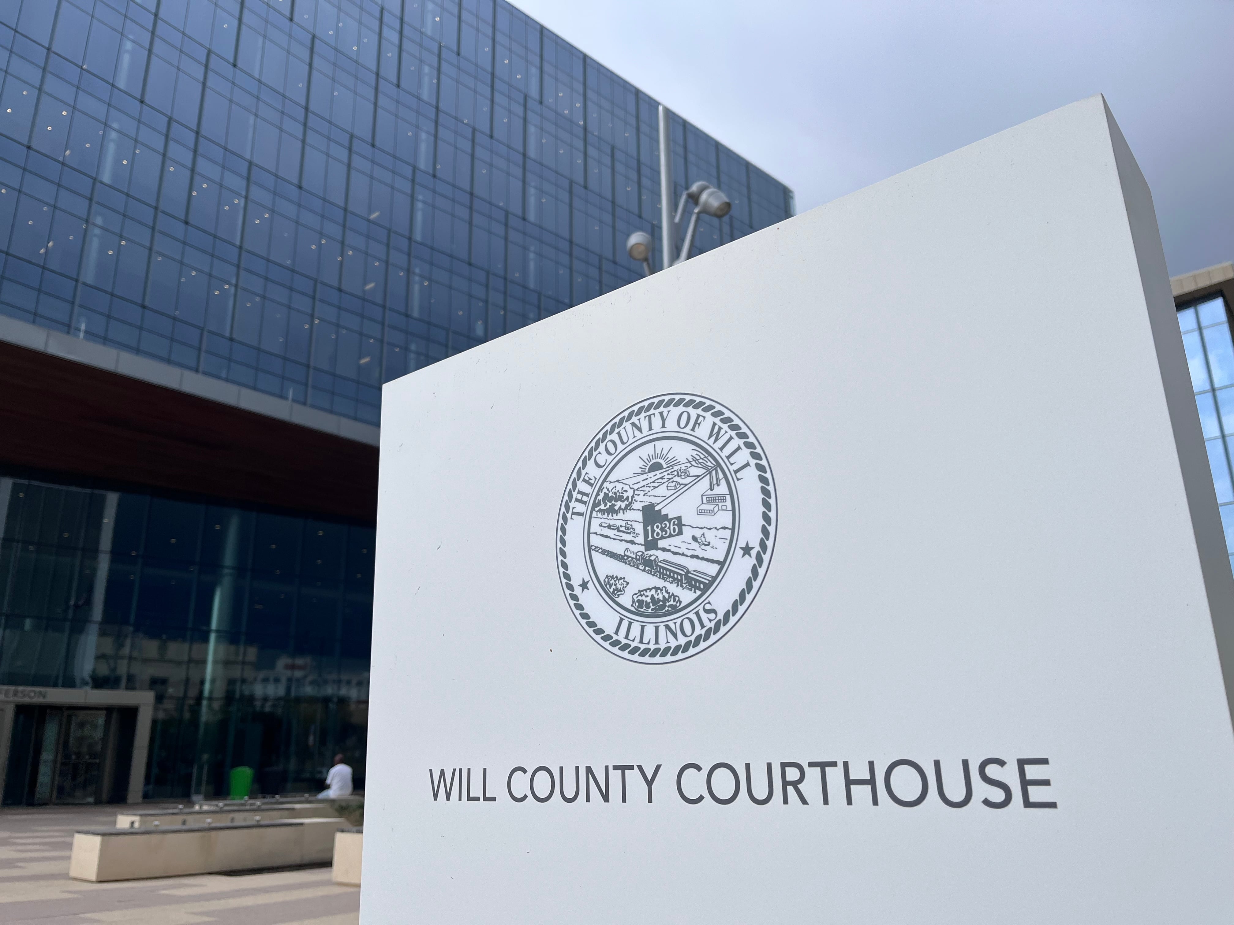 Orland Park man charged in Will County with hate crime against woman, allegedly threatened to kill her — Elgin Community news