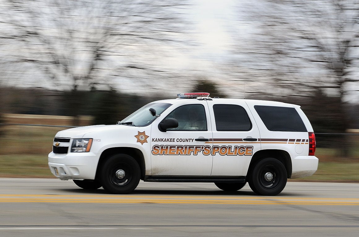 New Lenox woman charged with damaging cars fleeing from police after fight with boyfriend’s sister — Elgin Community news